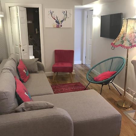 2 Bed, Ground Floor Bijou Georgian City Apartment Бат Экстерьер фото